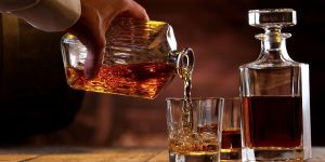 What Makes a Bourbon Decanter Set a Must-Have for Every Whiskey Lover?